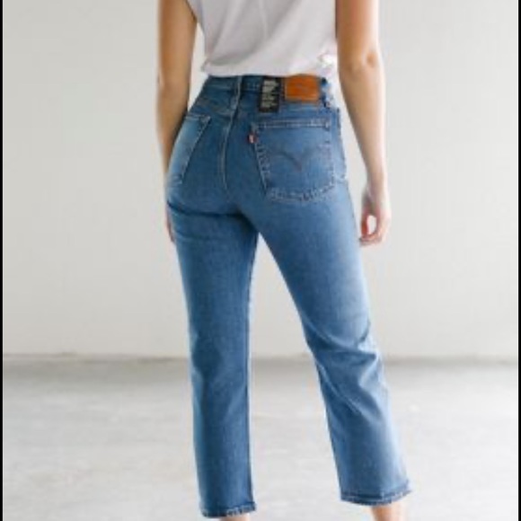 LEVI'S WEDGIE STRAIGHT - Picture 4 of 8